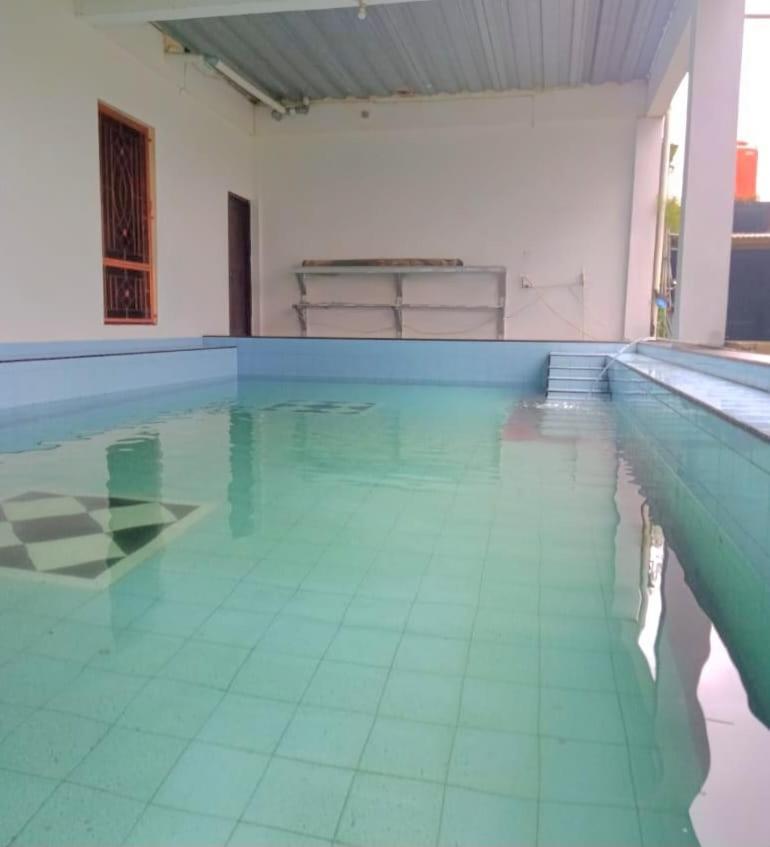 Kampung Istal Villa Pamijahan Bogor Exterior foto